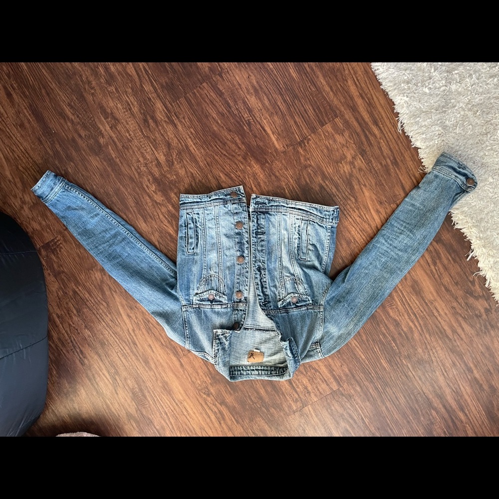 American Eagle denim jacket.